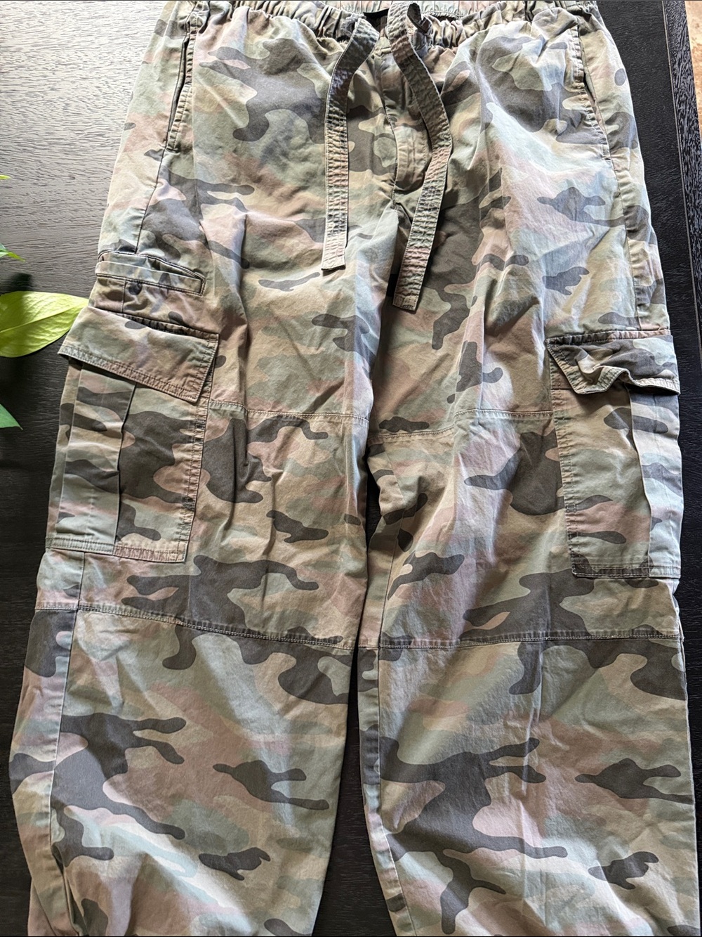 GAP Women's Camo Track Joggers - Green Mix